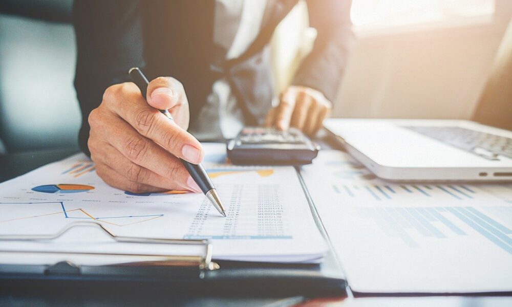 why-businesses-need-to-pay-attention-to-accounts-receivables